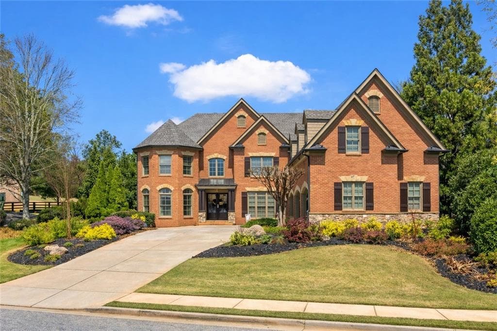 560 Arcaro Drive, Alpharetta, GA 30004 — most recent listing photo