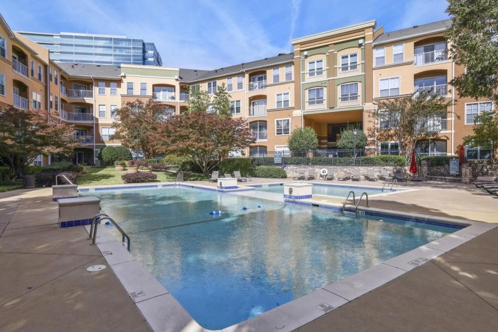 2 bedroom, 2 bathroom, 1,079 sq ft condominium for sale at 10 Perimeter Summit Boulevard 2112, Atlanta, GA 30319 — photo 6