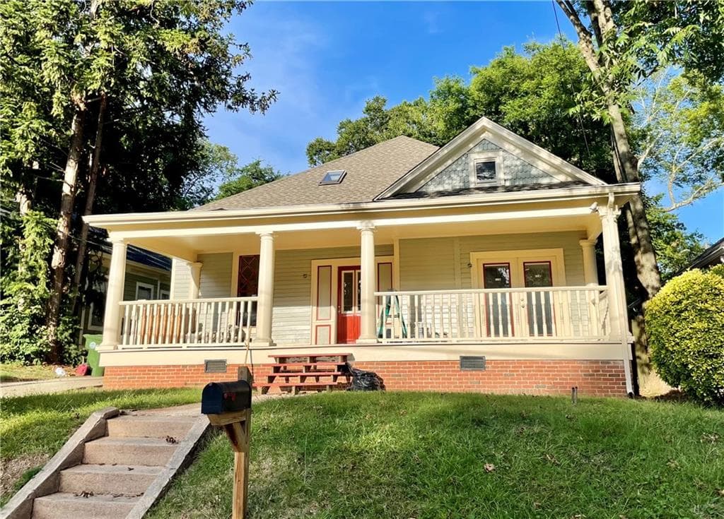 680 Grady Place, Atlanta, GA 30310 — most recent listing photo