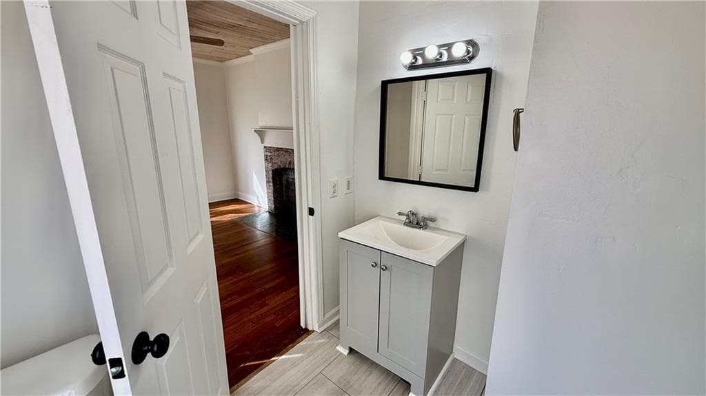 2 bedroom, 2 bathroom, 1,050 sq ft single family residence under contract at 511 Walnut Street, Hapeville, GA 30354 — photo 9
