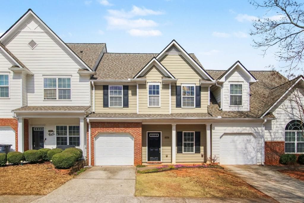 2367 Suwanee Pointe Drive, Lawrenceville, GA 30043 — most recent listing photo