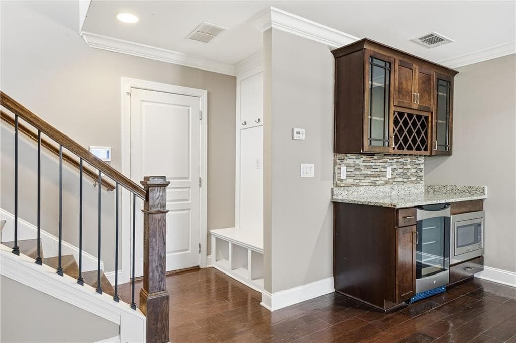 3 bedroom, 4 bathroom, 3,055 sq ft townhouse for sale at 1764 Alec Place, Atlanta, GA 30329 — photo 7