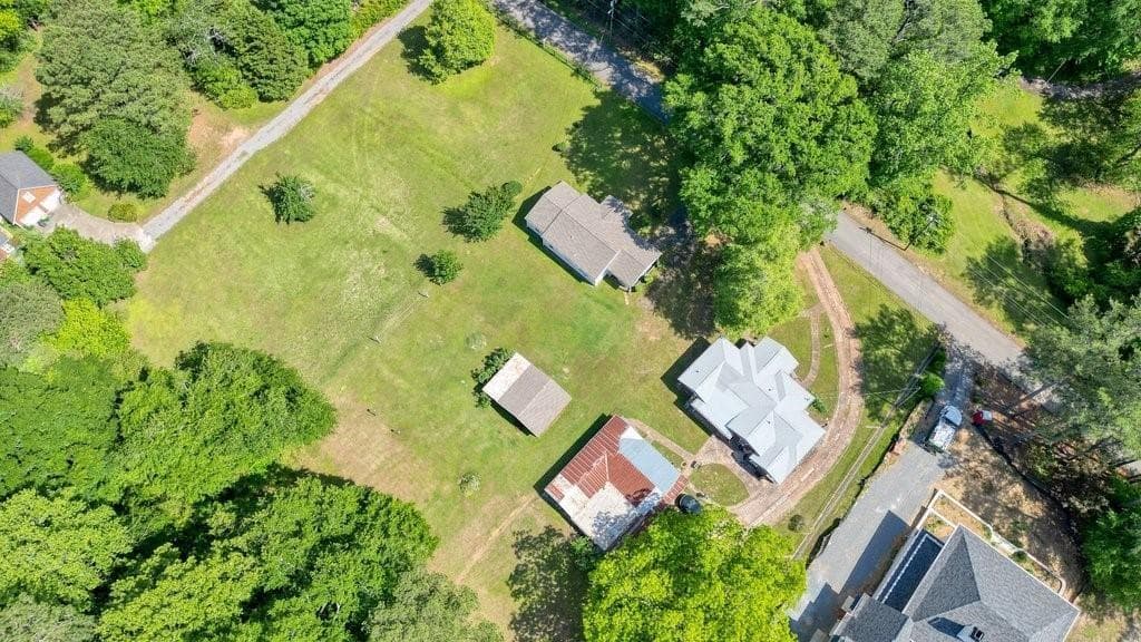 3 bedroom, 1 bathroom, 1,184 sq ft single family residence for sale at 110 Barnesdale Terrace, Woodstock, GA 30188 — photo 6