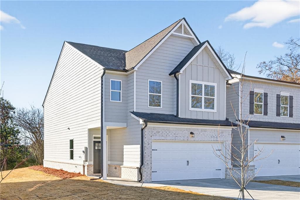 3 bedroom, 3 bathroom townhouse for rent at 548 Madison St, Commerce, GA 30529 for $2,100 a month