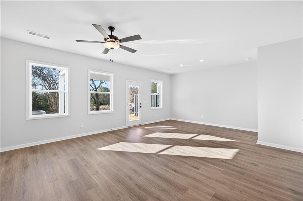 3 bedroom, 3 bathroom townhouse for rent at 548 Madison St, Commerce, GA 30529 for $2,100 a month — photo 3