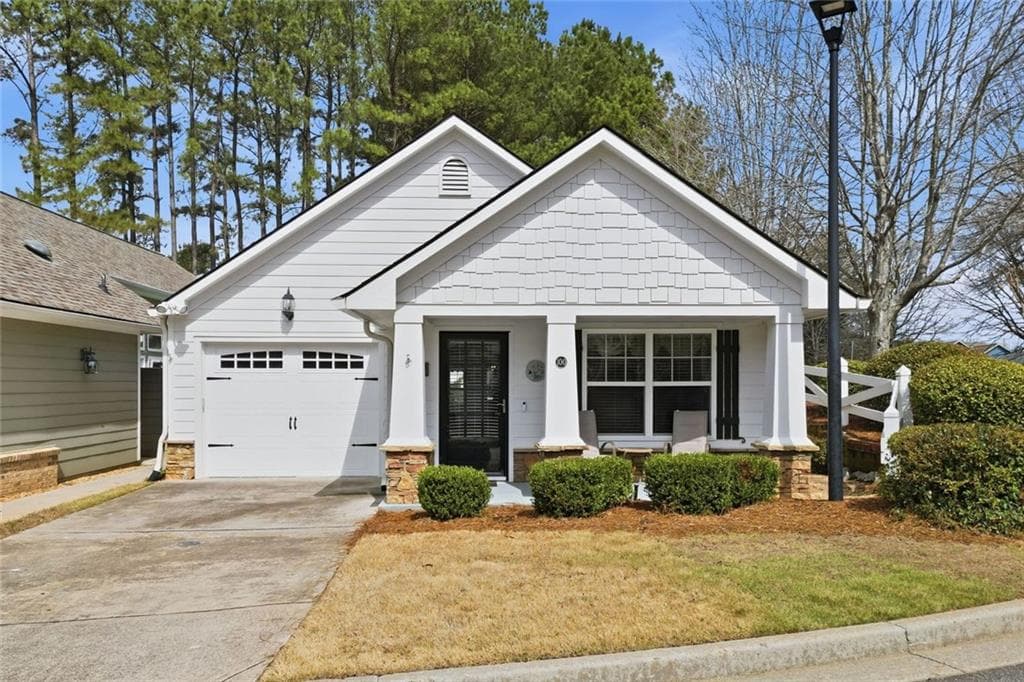 2 bedroom, 2 bathroom, 1,809 sq ft single family residence sold at 100 Jaime Drive, Canton, GA 30114