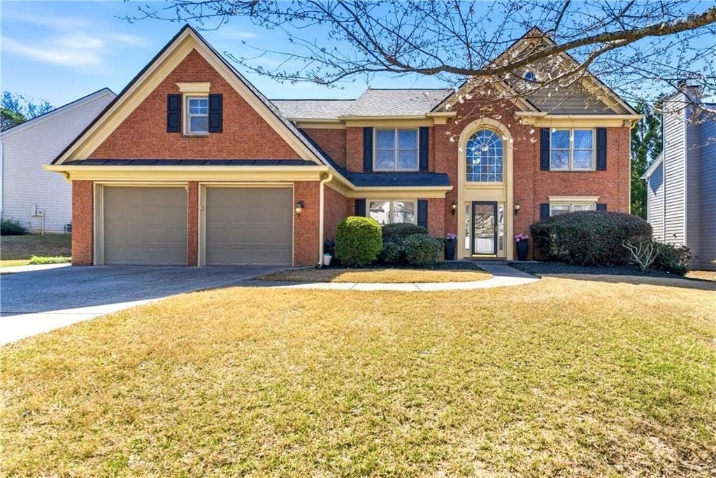 5 bedroom, 3 bathroom, 3,200 sq ft single family residence sold at 5474 Oxford Chase Way, Atlanta, GA 30338