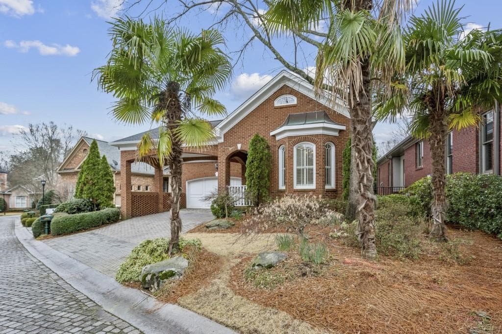 5 bedroom, 5 bathroom, 6,517 sq ft single family residence sold at 1065 Arbor Trace, Atlanta, GA 30319