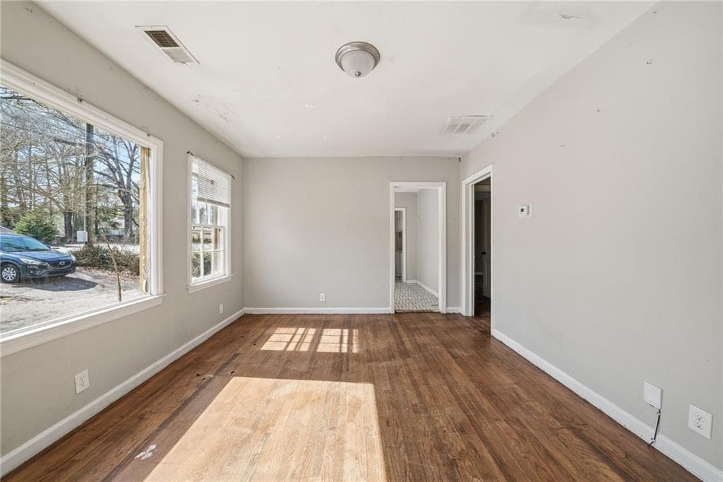 3 bedroom, 1 bathroom, 1,104 sq ft single family residence for sale at 1564 Columbia Drive, Decatur, GA 30032 — photo 7