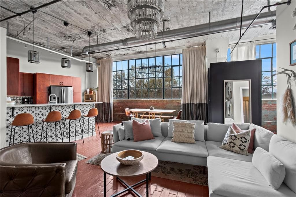 881 Memorial Drive 219, Atlanta, GA 30316 — most recent listing photo