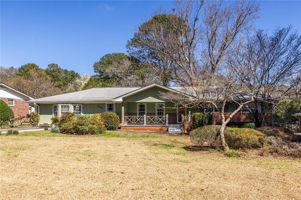 3 bedroom, 2 bathroom, 1,930 sq ft single family residence sold at 184 Kenvilla Drive, Tucker, GA 30084
