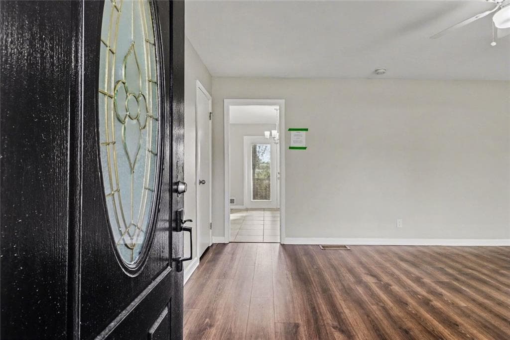 3 bedroom, 2 bathroom, 1,075 sq ft single family residence for sale at 6344 Westbury Road, Riverdale, GA 30274 — photo 3