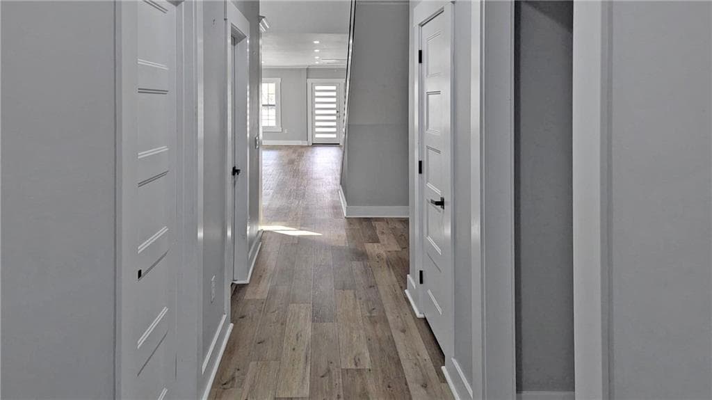 5 bedroom, 4 bathroom, 1,768 sq ft single family residence for sale at 1576 Lakewood Avenue, Atlanta, GA 30315 — photo 6