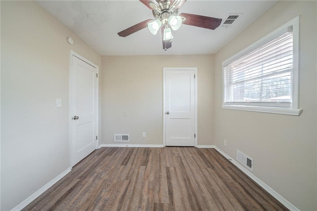 4 bedroom, 3 bathroom, 1,334 sq ft single family residence for sale at 1433 Dennis Drive, Decatur, GA 30032 — photo 8