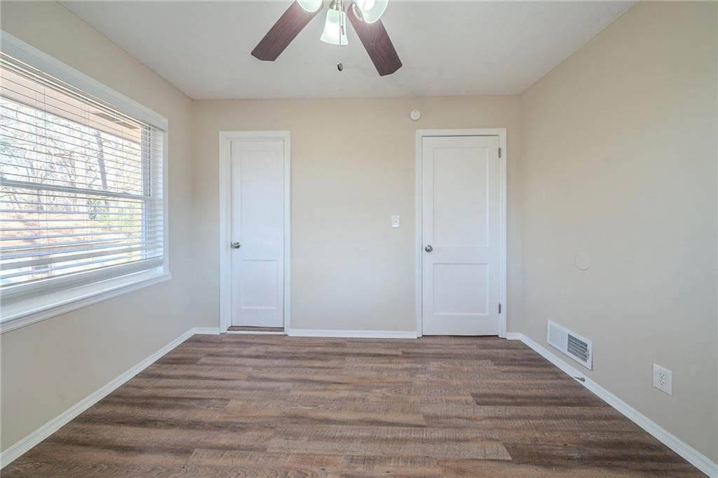 4 bedroom, 3 bathroom, 1,334 sq ft single family residence for sale at 1433 Dennis Drive, Decatur, GA 30032 — photo 9