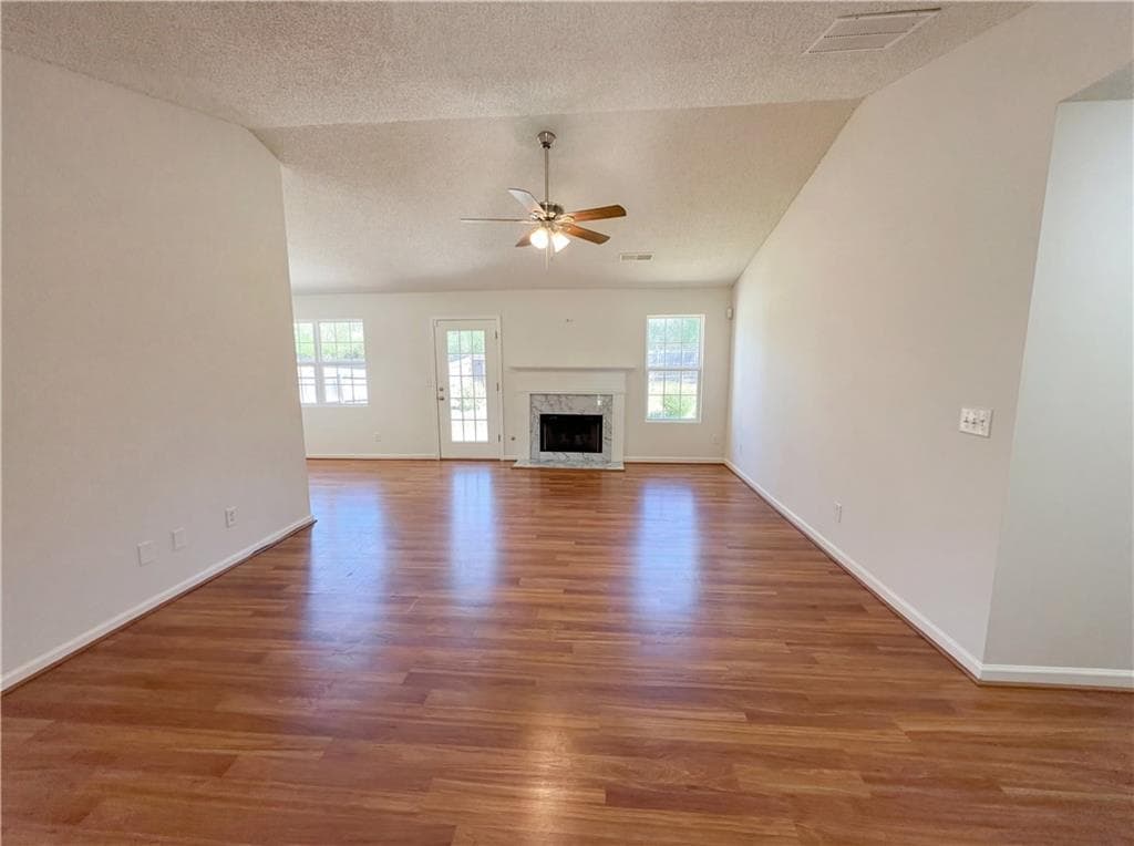 3 bedroom, 2 bathroom, 1,356 sq ft single family residence for sale at 124 Amelia Garden Way, Lawrenceville, GA 30045 — photo 3