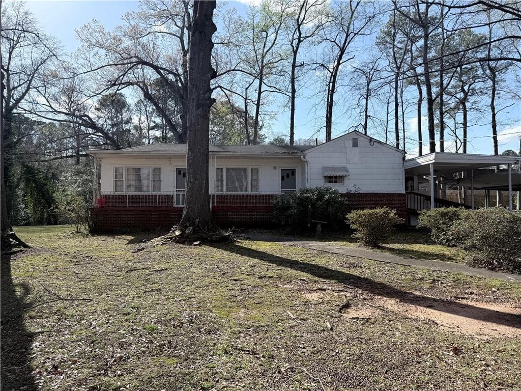 3 bedroom, 2 bathroom, 1,626 sq ft single family residence sold at 1847 Derrill Drive, Decatur, GA 30032