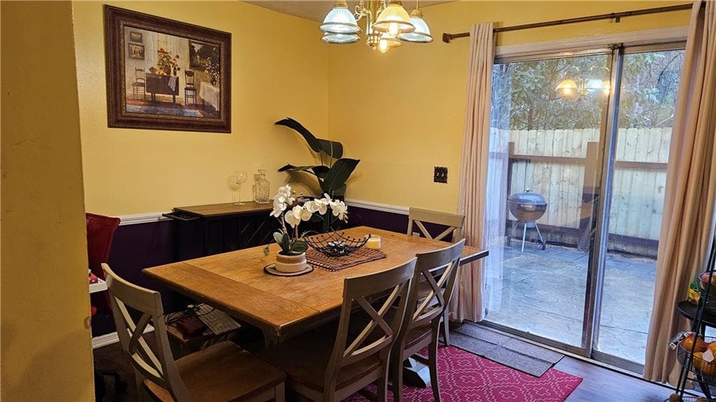 3 bedroom, 2 bathroom, 1,302 sq ft condominium for sale at 1807 Ashborough Circle C, Marietta, GA 30067 — photo 7