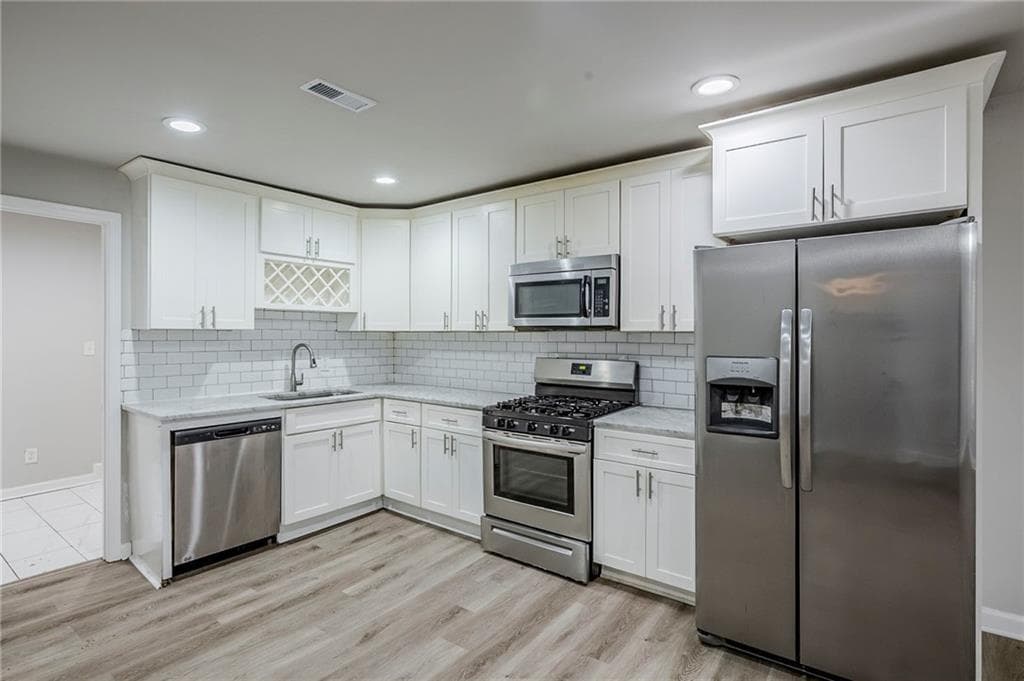 5 bedroom, 3 bathroom, 1,715 sq ft single family residence for sale at 3735 Boulder Park Drive, Atlanta, GA 30331 — photo 2