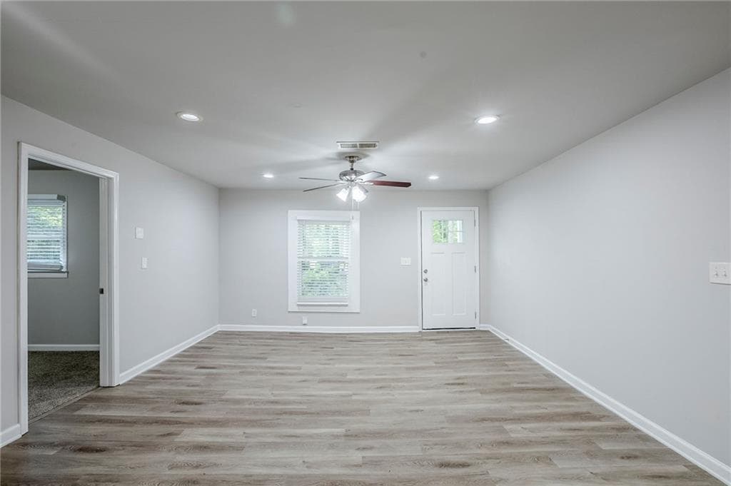 5 bedroom, 3 bathroom, 1,715 sq ft single family residence for sale at 3735 Boulder Park Drive, Atlanta, GA 30331 — photo 6