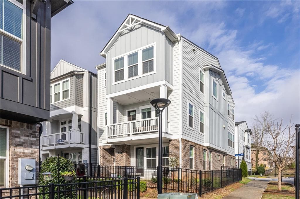 102 Wilburn Lane, Decatur, GA 30030 — most recent listing photo