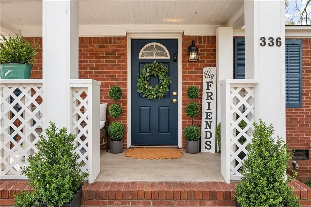 3 bedroom, 2 bathroom, 851 sq ft single family residence sold at 336 Gordon St, Jefferson, GA 30549