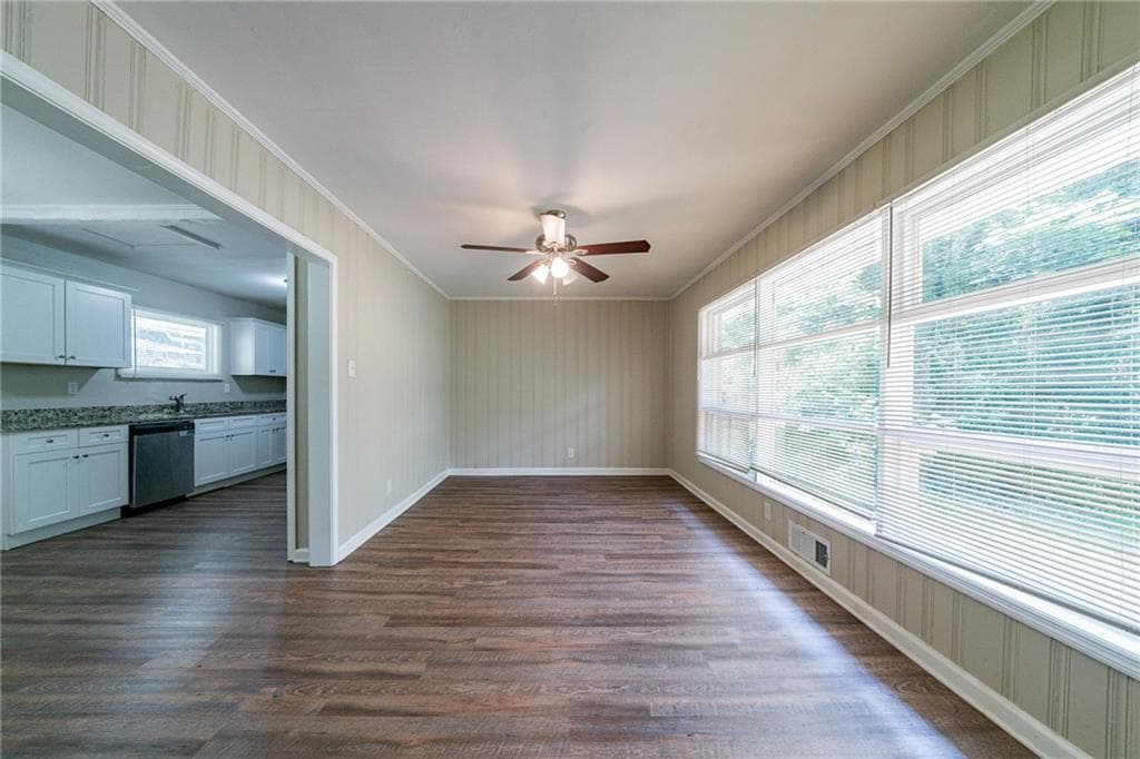 3 bedroom, 2 bathroom, 1,166 sq ft single family residence for sale at 3904 W Hilda Circle, Decatur, GA 30035 — photo 6