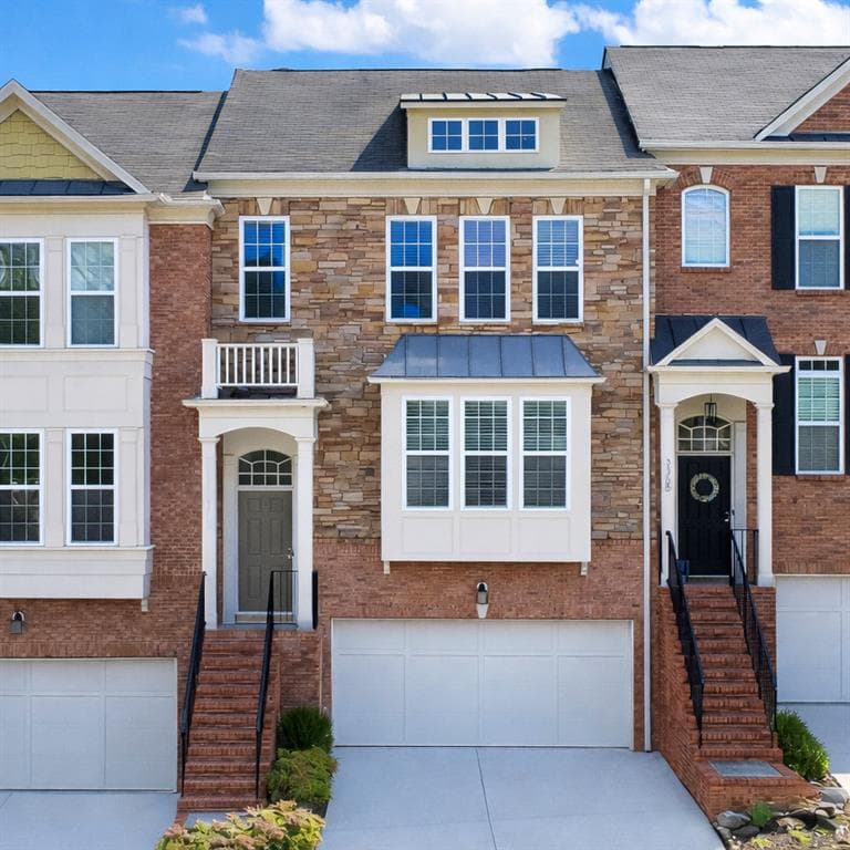 3 bedroom, 4 bathroom, 2,350 sq ft condominium for sale at 3363 Cumberland Club Drive 16, Atlanta, GA 30339 — photo 7