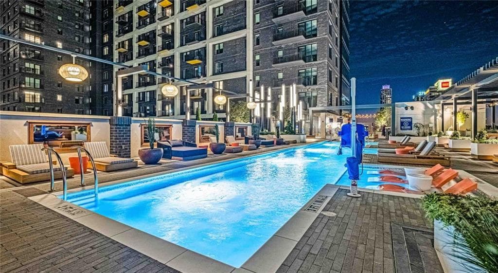 1 bedroom, 1 bathroom, 639 sq ft apartment for rent at 1301 Spring Street A3, Atlanta, GA 30309 for $2,310 a month — photo 1 of 40