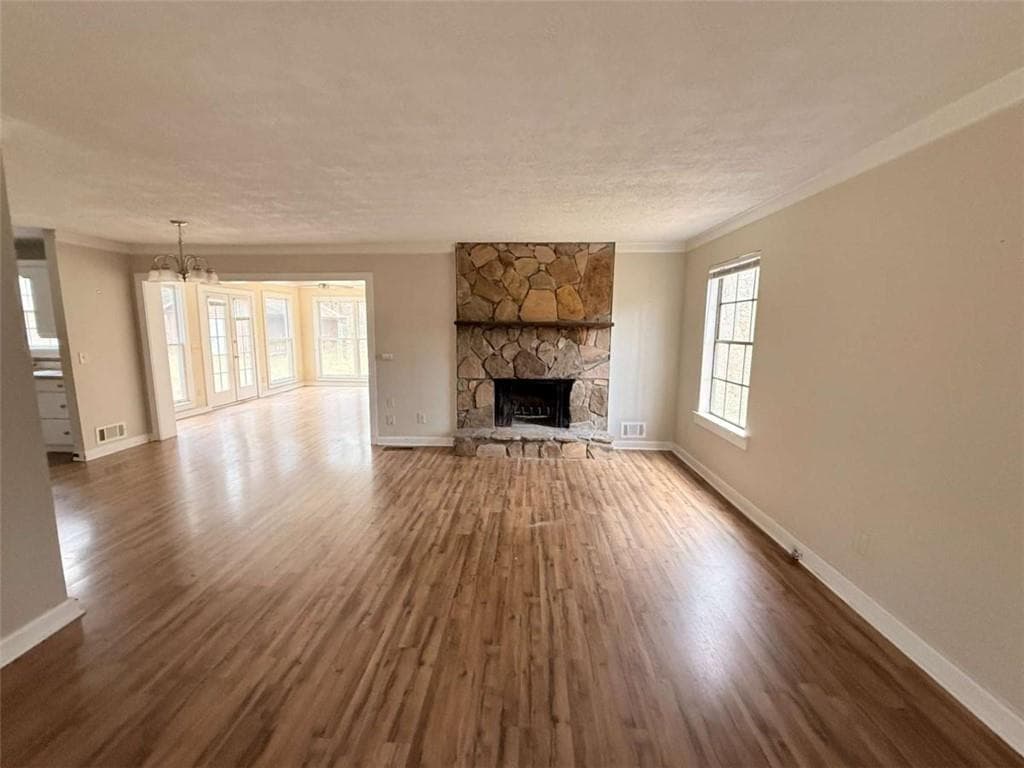 3 bedroom, 3 bathroom, 1,815 sq ft single family residence for sale at 4629 South Woodlake Lane, Conyers, GA 30013 — photo 3