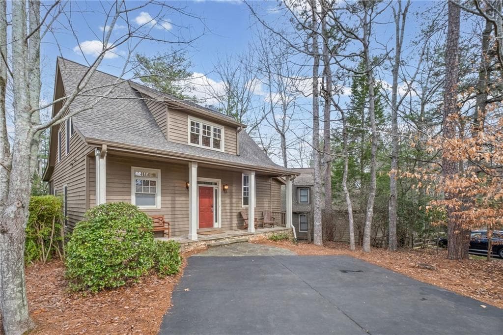5 bedroom, 6 bathroom, 2,462 sq ft single family residence sold at 137 Chestnut Knoll Court, Big Canoe, GA 30143