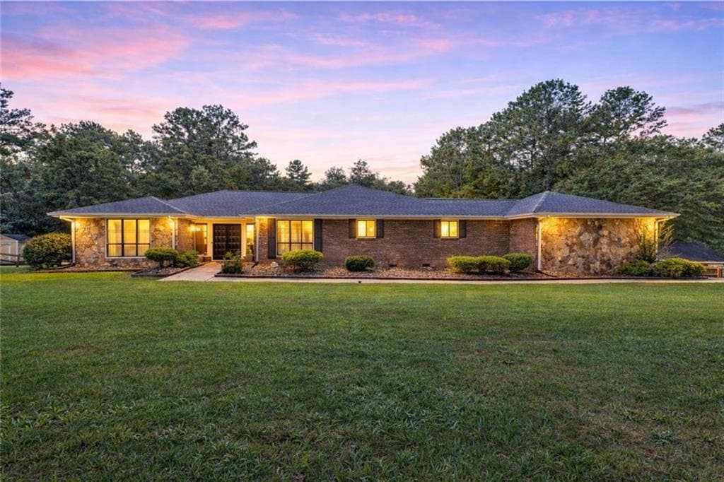 1535 PATHFINDER Way, Lilburn, GA 30047 — most recent listing photo