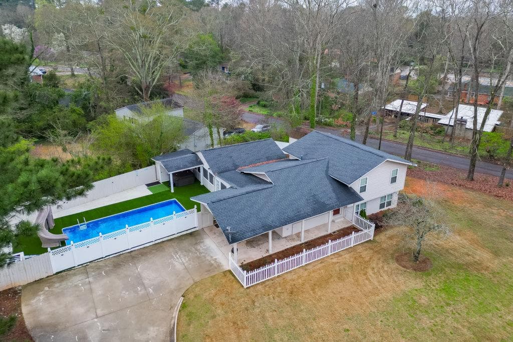 4 bedroom, 3 bathroom, 2,831 sq ft home for sale at 206 College Circle, Athens, GA