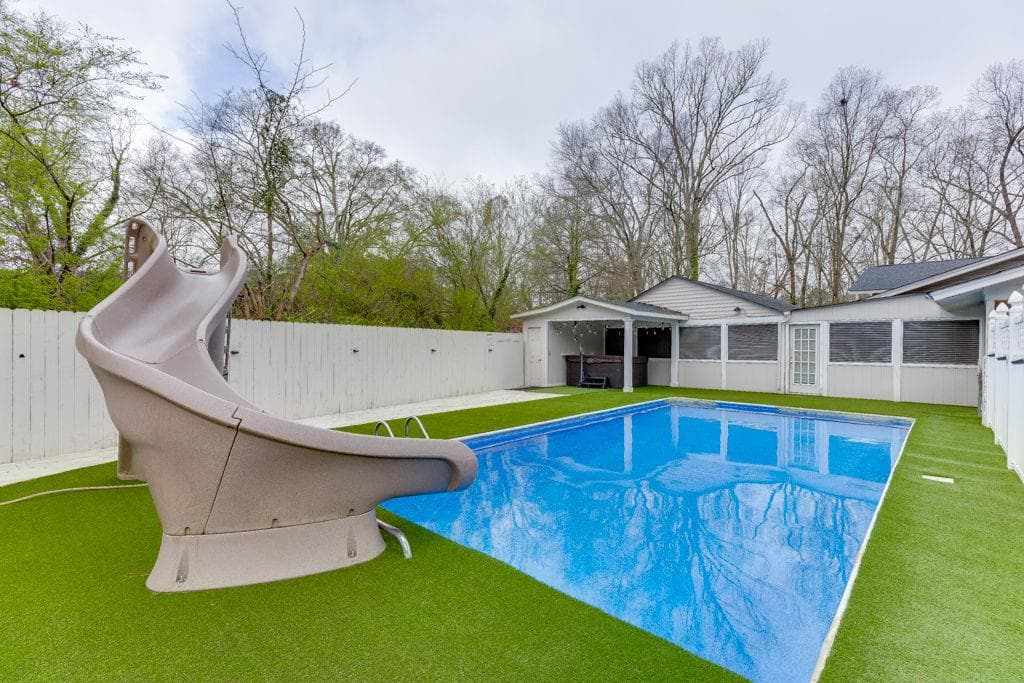 4 bedroom, 3 bathroom, 2,831 sq ft single family residence for sale at 206 College Circle, Athens, GA 30605 — photo 2