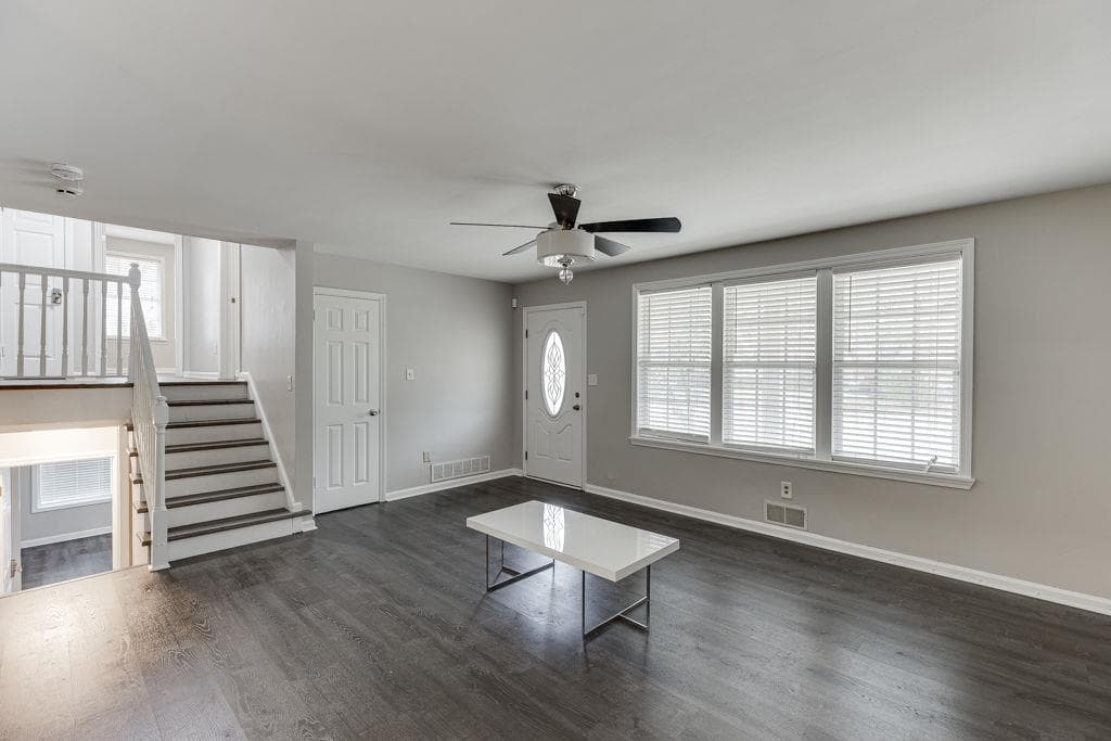 4 bedroom, 3 bathroom, 2,831 sq ft single family residence for sale at 206 College Circle, Athens, GA 30605 — photo 9