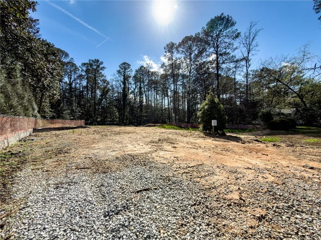 single family residence for sale at 386 King Road, Atlanta, GA 30342 — photo 6
