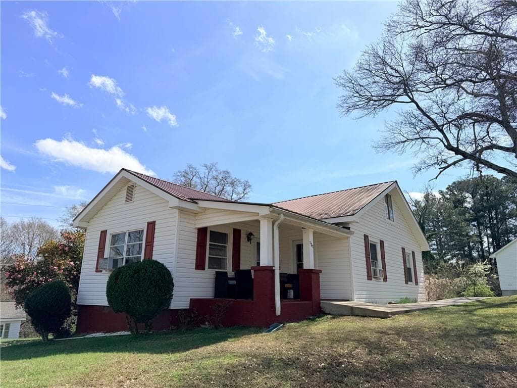 131 E Killian Street, Canton, GA 30114 — most recent listing photo