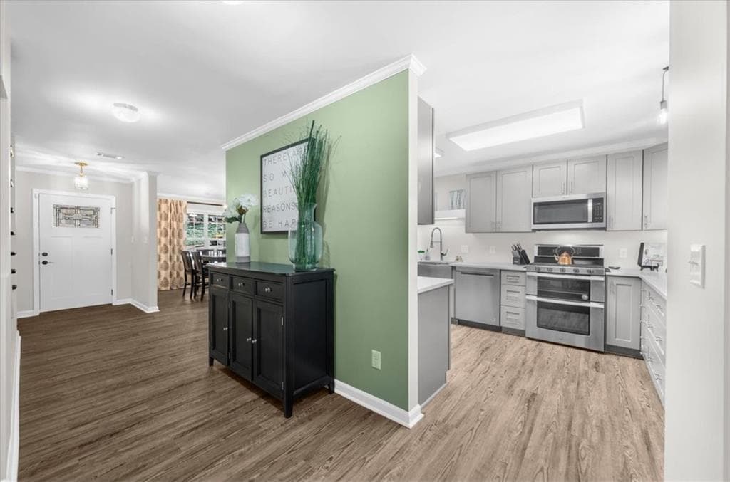 4 bedroom, 3 bathroom, 3,200 sq ft single family residence for sale at 250 W Peachtree Street, Norcross, GA 30071 — photo 9
