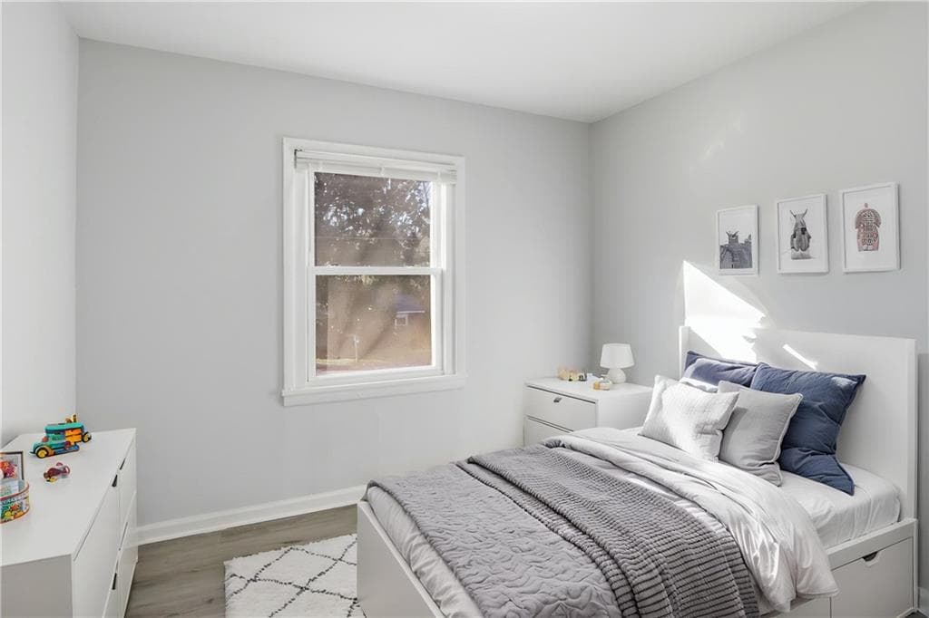 3 bedroom, 1 bathroom, 1,050 sq ft single family residence for sale at 333 Argus Circle, Atlanta, GA 30331 — photo 7