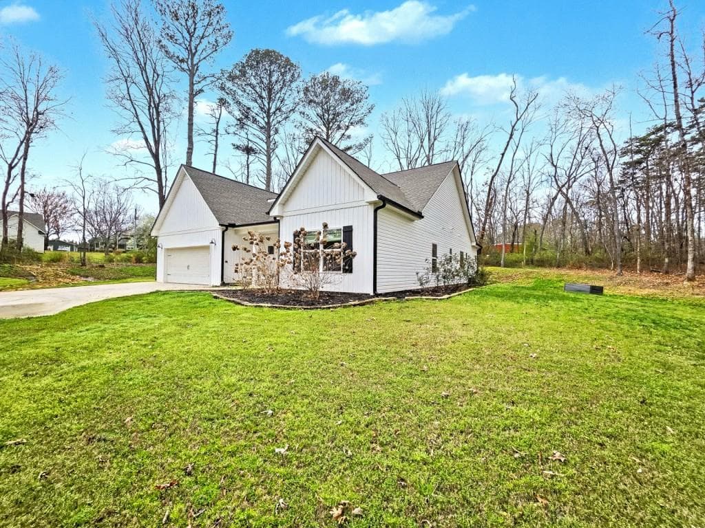 3 bedroom, 2 bathroom, 1,893 sq ft single family residence for sale at 453 Mulberry Rock Road, Temple, GA 30179 — photo 3