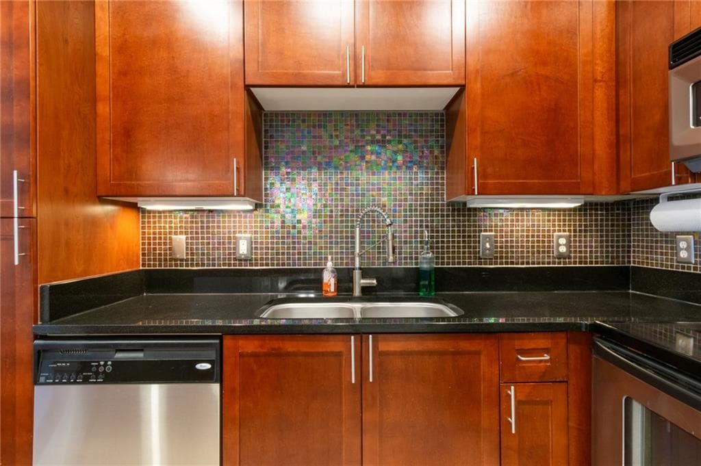 1 bedroom, 1 bathroom, 750 sq ft condominium for sale at 400 17th Street 2118, Atlanta, GA 30363 — photo 7