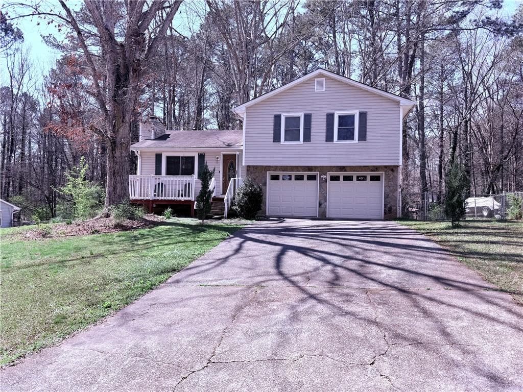 3 bedroom, 2 bathroom, 1,516 sq ft single family residence for sale at 4135 TANGLEWOOD RD, Snellville, GA 30039 — photo 3