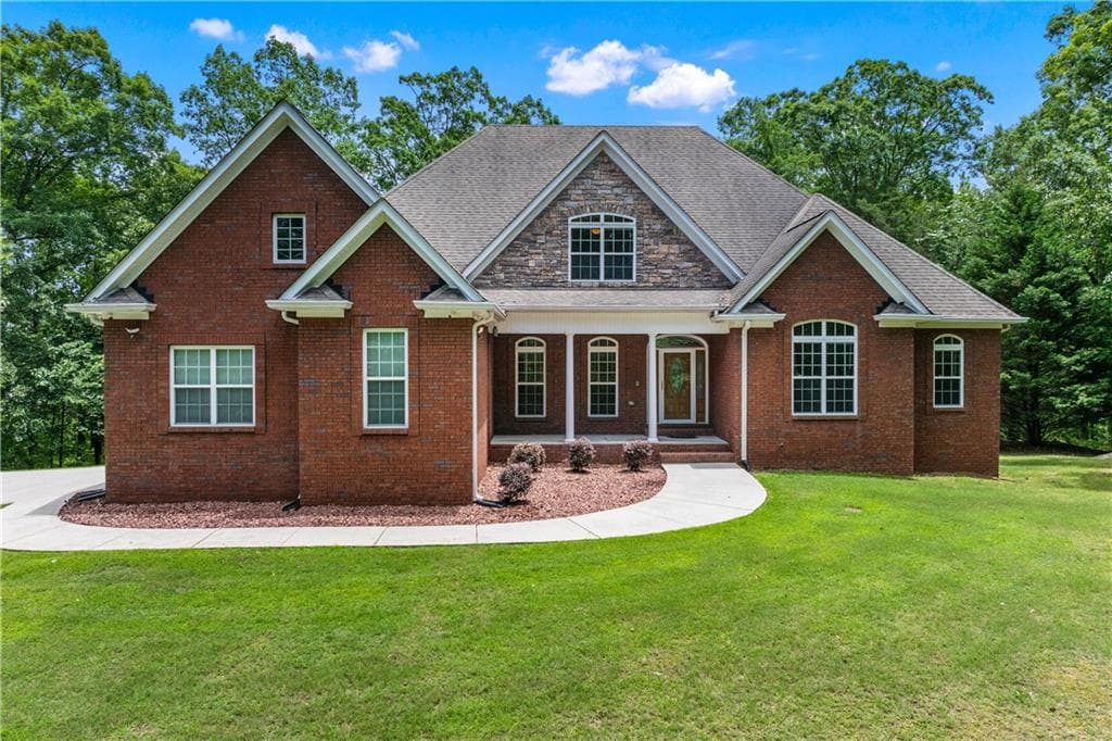 5 bedroom, 5 bathroom, 6,813 sq ft single family residence for sale at 6020 Cochran Mill Road, Chattahoochee Hills, GA 30268 — photo 2