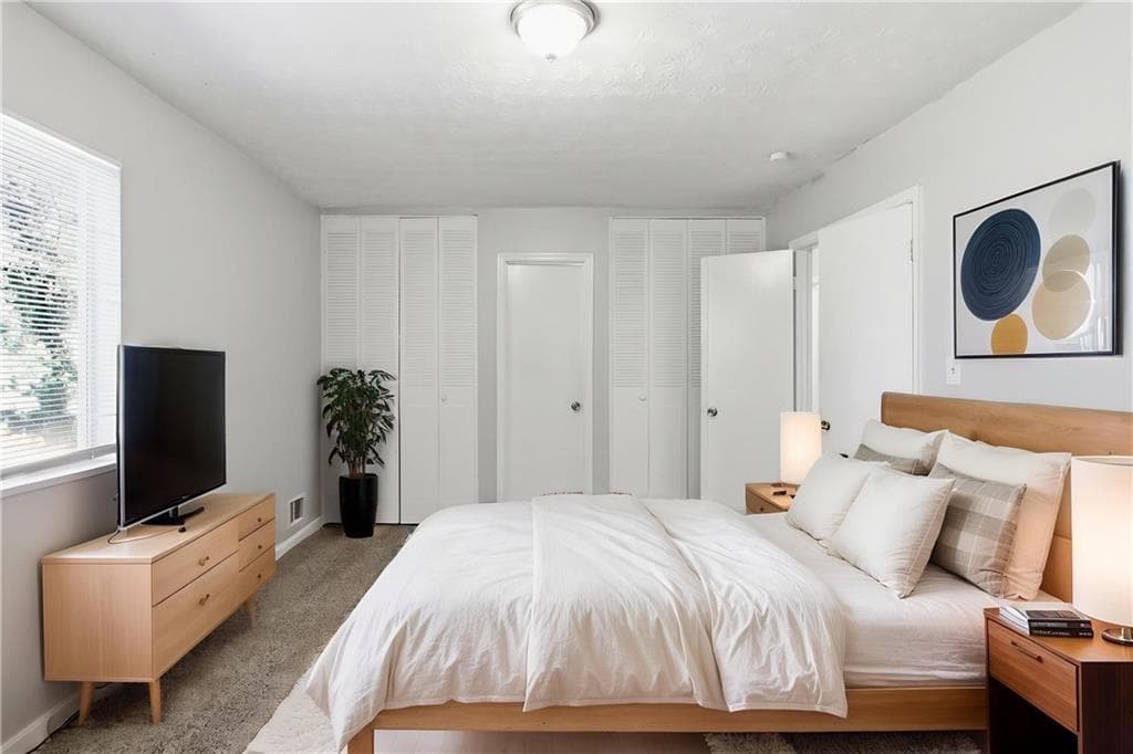 3 bedroom, 2 bathroom, 1,674 sq ft single family residence under contract at 8822 Ashwood Drive, Riverdale, GA 30274 — photo 7