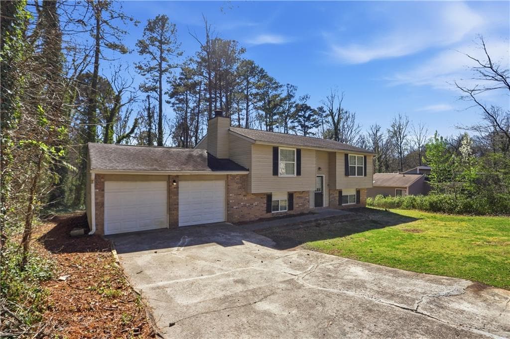 4 bedroom, 2 bathroom, 1,860 sq ft single family residence sold at 1949 N Landing Way, Marietta, GA 30066