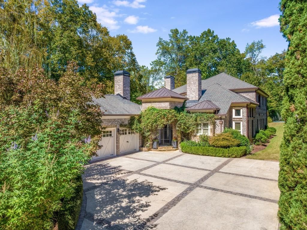 6 bedroom, 8 bathroom, 6,515 sq ft single family residence under contract at 1060 Canter Road, Atlanta, GA 30324
