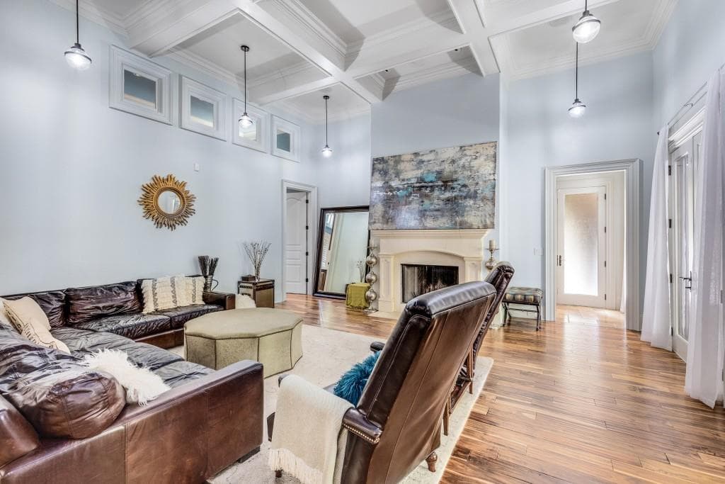 6 bedroom, 8 bathroom, 6,515 sq ft single family residence under contract at 1060 Canter Road, Atlanta, GA 30324 — photo 3