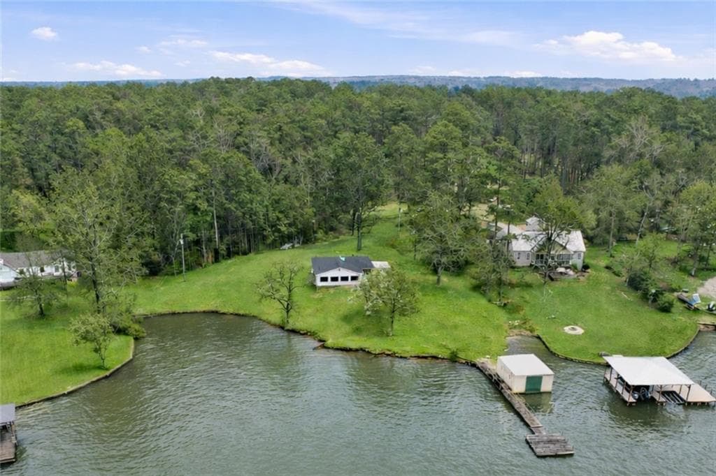 2 bedroom, 1 bathroom, 1,836 sq ft single family residence for sale at 170 Waters Bridge Circle, Covington, GA 30014