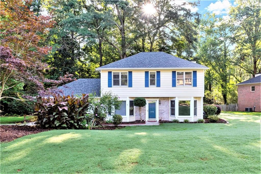 3 bedroom, 3 bathroom, 2,096 sq ft single family residence sold at 1172 Dogwood Forest Drive, Marietta, GA 30068