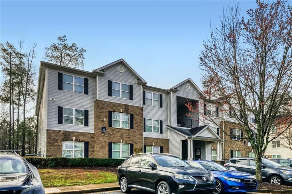 10204 Fairington Ridge Circle, Lithonia, GA 30038 — most recent listing photo